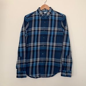 AEO XS Men’s Plaid Shirt. Blues and White. EUC